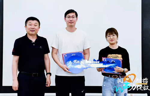 小妲己直播下载
两位青年医师全国大赛再获奖