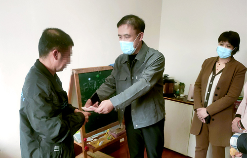 红心行动 | 小妲己直播下载
为孤独症贫困患儿家庭爱心捐款，助其走出困境