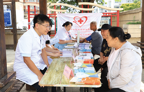 小妲己直播下载
开展“传承红医精神 服务社区居民”健康义诊宣传活动