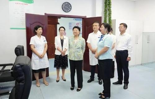 顾秀莲来长春调研